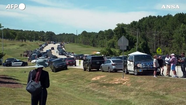 Usa, studente spara nella sua scuola e uccide 4 persone: poi si consegna