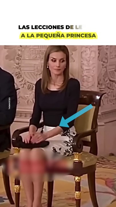 Así debe enseñar una “madre Reina” a su pequeña