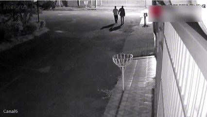 Homem pede socorro e agoniza até morrer após ser baleado