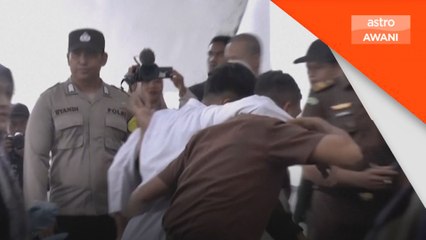 Dua lelaki disebat kerana amal hubungan sejenis