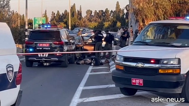 M.O., auto contro la folla in Israele: 10 persone ferite
