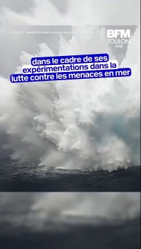 La Marine fait exploser une mine sous-marine près d'un de ses bateaux, dans le cadre d'un exercice