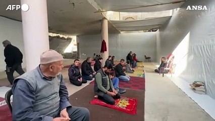 Gaza, la moschea nel campo di Al-Maghazi in restauro