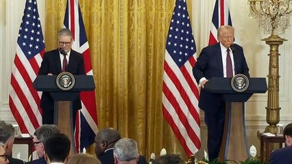 Trump shuts down Independent reporter pressing Starmer on annexing Canada