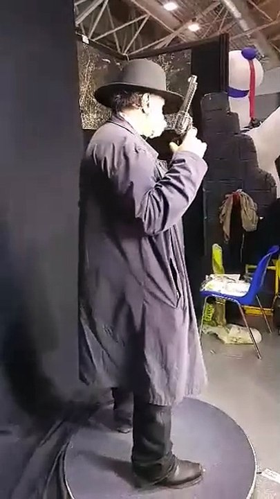 STEFANO JACURTI DIVENTA LA STATUINA DI VIRGIL EARP - OK CORRAL
