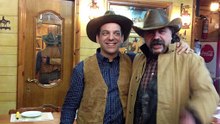 locale pizza cowboy-  Stefano Jacurti e James Tex Western