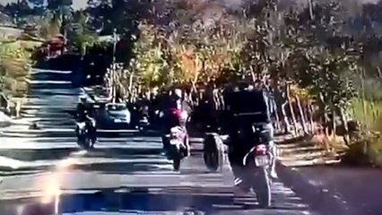 tn7-Video: Llanta atropella a motociclista en Poás de Aserrí-270225