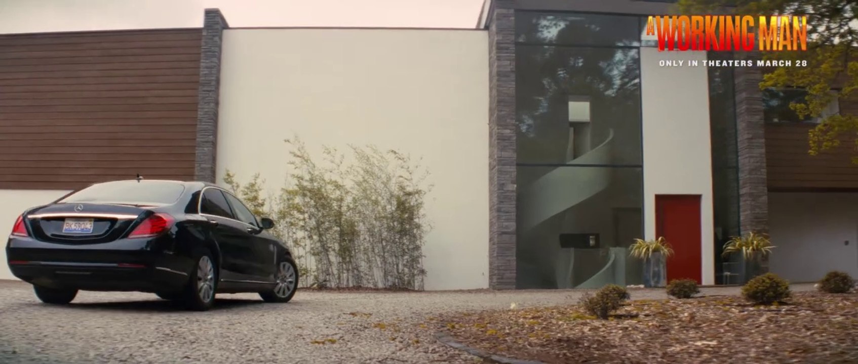 A Working Man Trailer (2) OV