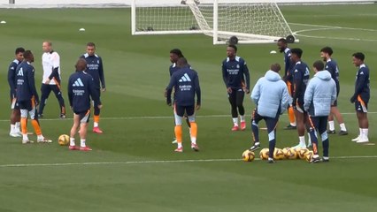Valverde, ausencia destacada en el entrenamiento del Madrid