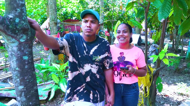 Este pobreton obligaba a sus amigos a darle Dinero y esto paso LOS SOCIOS SOY