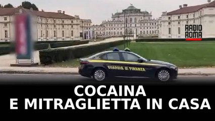 Cocaina e mitraglietta in casa, arrestata 69enne