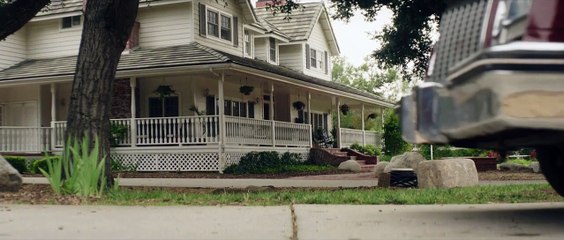 Don't Tell Mom the Babysitter's Dead