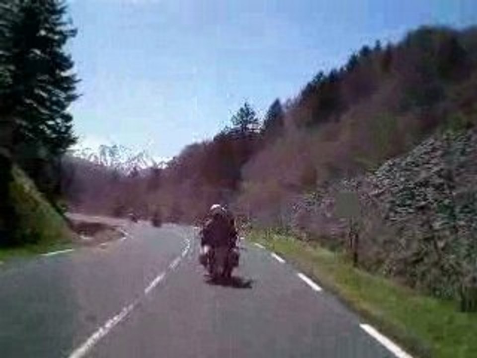 BALLADE MOTO EN AUVERGNE AVEC L ' I.O.C.F