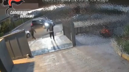 Bergamo, la tentata estorsione da un milione di euro: il video choc dell'aggressione all'imprenditore