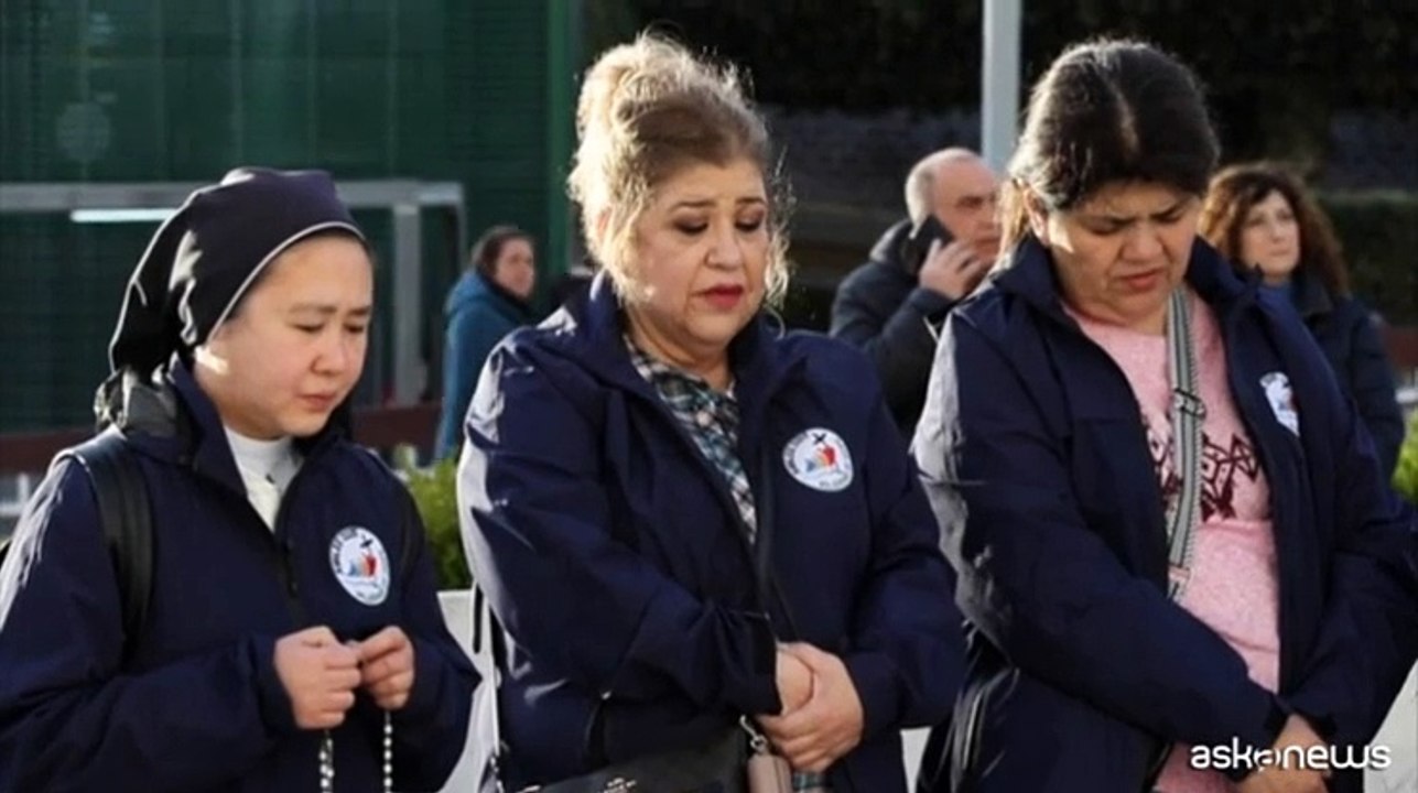 Crisi respiratoria per Papa Francesco, la prognosi resta riservata