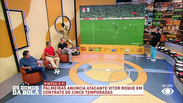 Neto e turma do Donos repercutem anúncio de Vitor Roque no Palmeiras