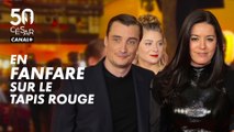 Pierre Lottin et Sarah Suco chantent sur le tapis rouge des César 2025