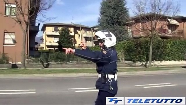 Video News - Guida al telefono, boom di patenti ritirate