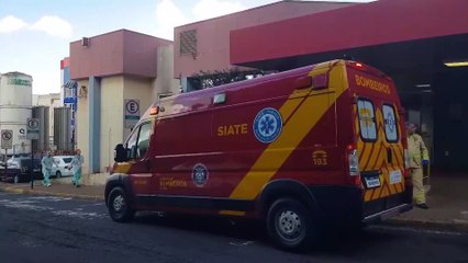 Homem sofre laceração nos dedos da mão após acidente com serra mármore