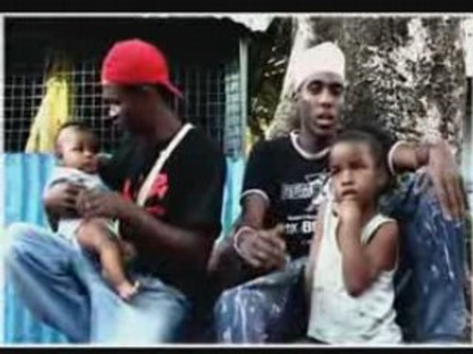 Black Saian- Moina Mcomor