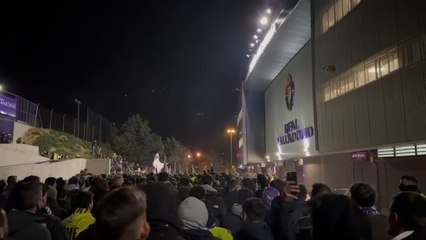 Cánticos contra Catoira, director deportivo del club