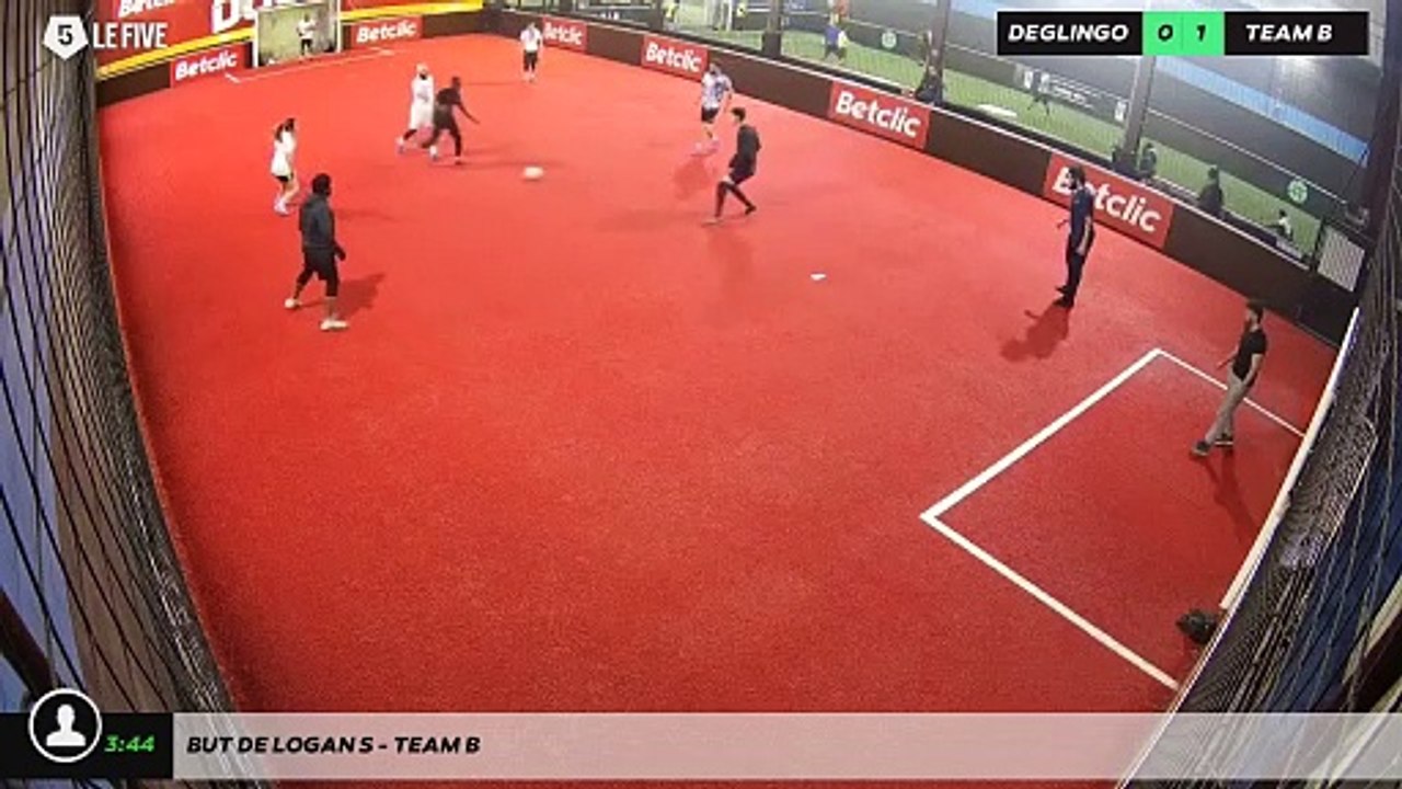 But de Logan S - Team B
