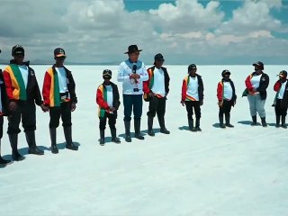 Nansana Kids Visit the Salar de Uyuni