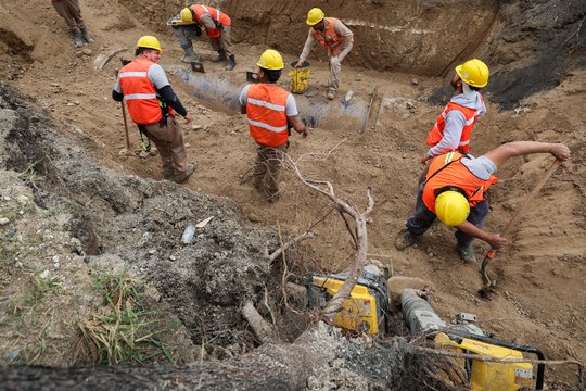 Agua y Drenaje de Monterrey normaliza servicio en 99 por ciento de las colonias afectadas