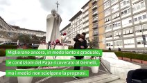 Il Papa migliora ancora, i reni non preoccupano