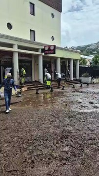 Saint-Gilles-les-Bains, opération nettoyage centre-ville après Garance
