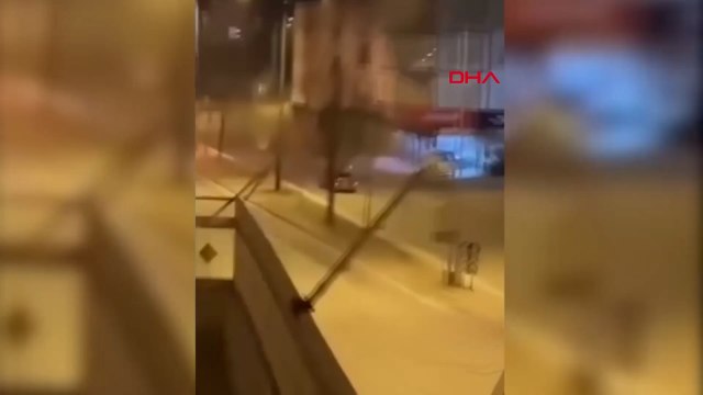 Drift atarak otomobilden ateş açtılar!