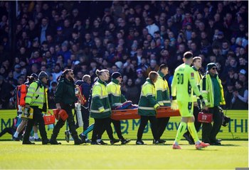 FA Cup :  Sortie de gardien désastreuse, Mateta évacué civière
