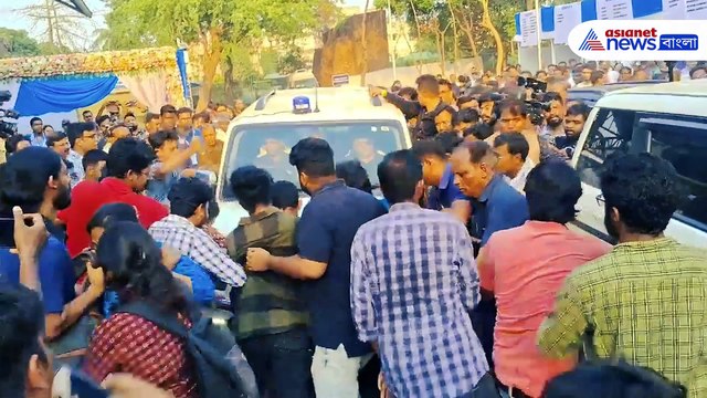 'লাল পতাকা নিয়ে অতৃপ্ত আত্মারা... এবার তৃণমূলের ছেলেরা যদি জল বাতাসা দেয়' বিস্ফোরক কুণাল ঘোষ