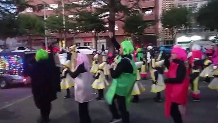 El gran desfile de Carnaval recorre las calles de León