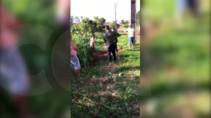 Veja imagens do homem em surto na Rua Áustria