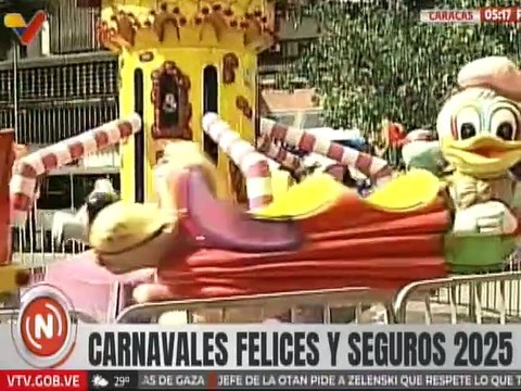 Caracas | Familias celebran los Carnavales con actividades recreativas en la Plaza La Candelaria