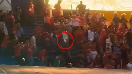 Toluca: aficionados son captados arrojando objetos a aficíón del América tras derrota