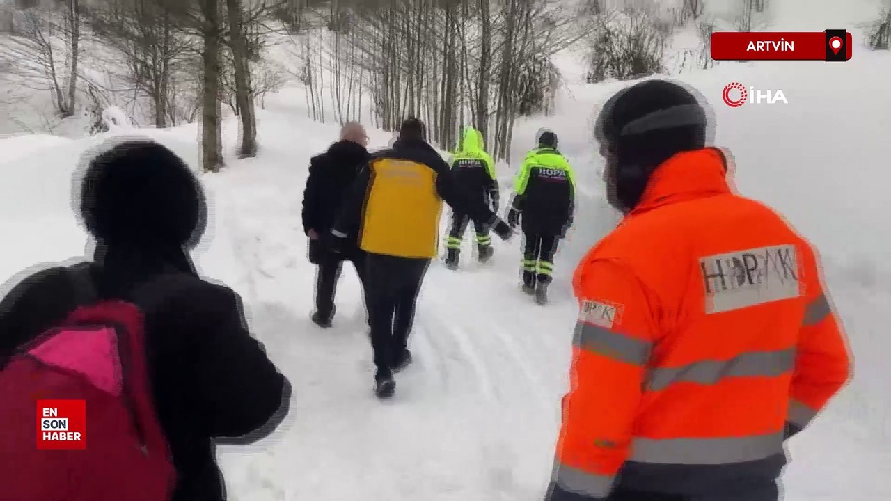 Artvin'de 8 gündür mahsur kalan kalp hastası adam ve eşi kurtarıldı