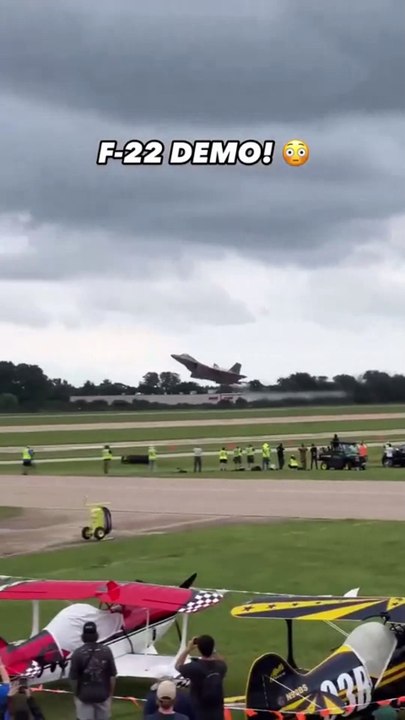 The power and the maneuverability of the F-22 Raptor!