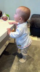 pedro #mia #dencechallenge #декретнібудні #baby #crazyfrog #dancer #dance #декретнібудні #bailando