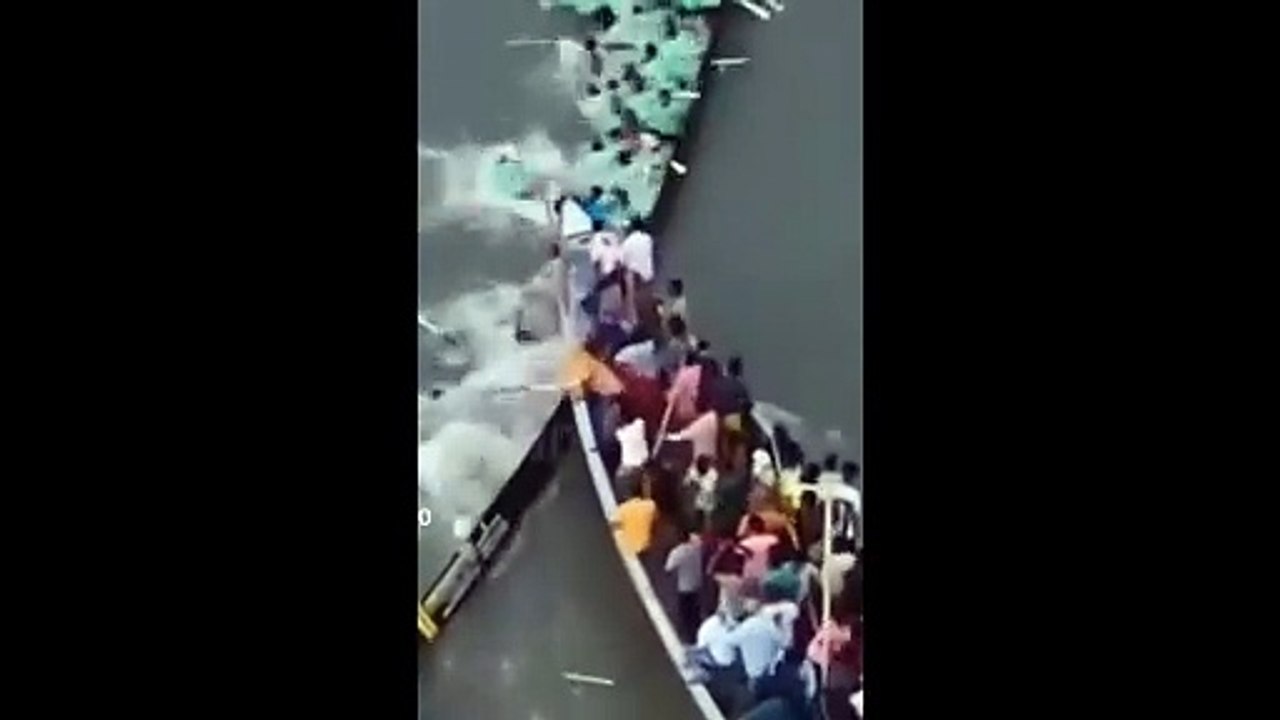 Boat Accident.... Ship Funny Viral video Dailymotion