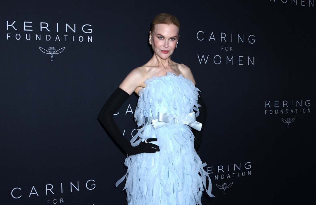 Nicole Kidman has paid tribute to her 'Perfect Couple' co-stars by saying she loves working in a group