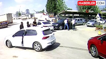 Adana'da Lüks Araçla Uyuşturucu Ticareti Yapanlar Yakalandı