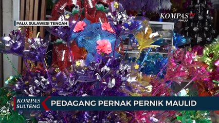 Pedagang Pernak Pernik Maulid