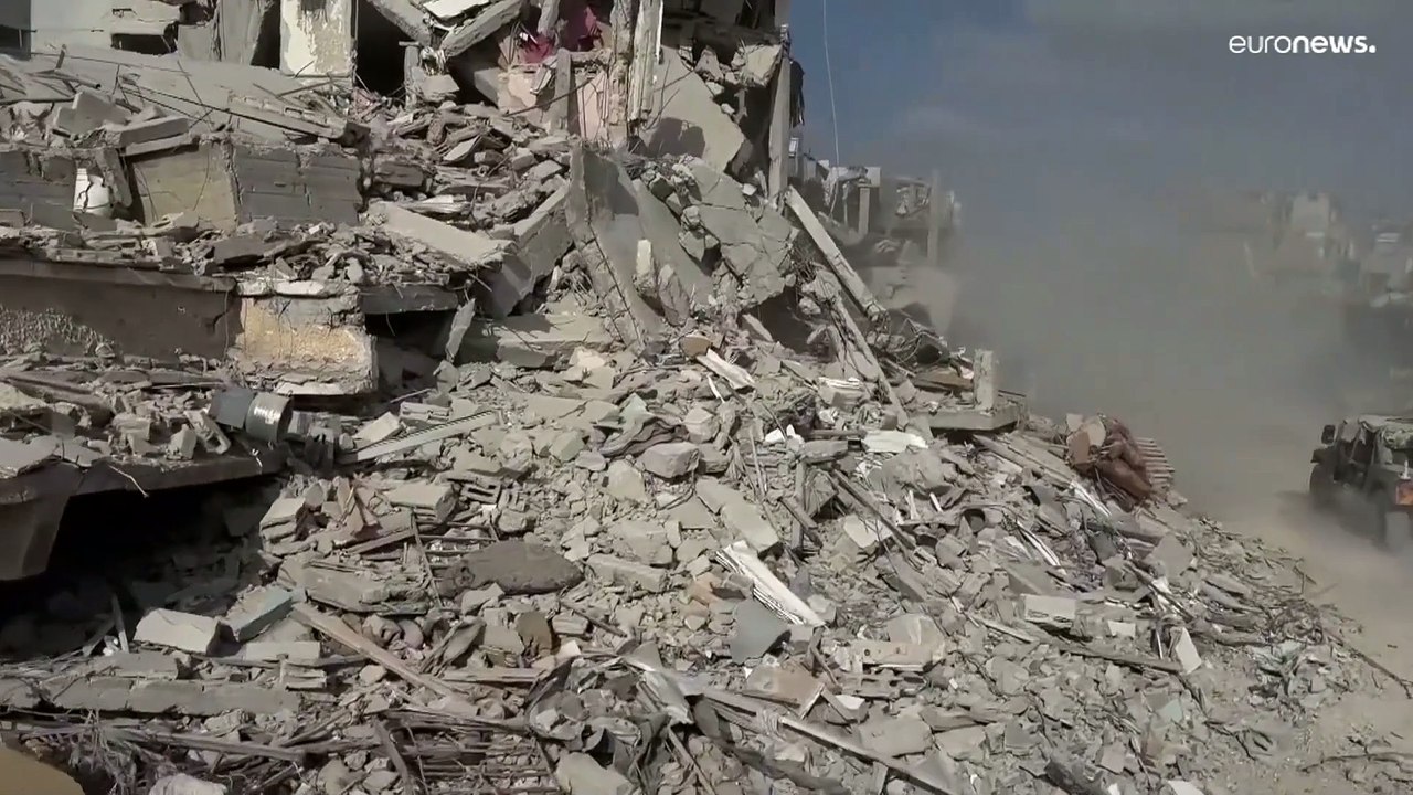 حرب غزة في يومها 344: قصف لا يهدأ وعداد الضحايا...
