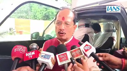 Bihar के DY CM Vijay Sinha ने कहा "ये दोनों नेता सोने का चम्मच लेकर पैदा हुए हैं"