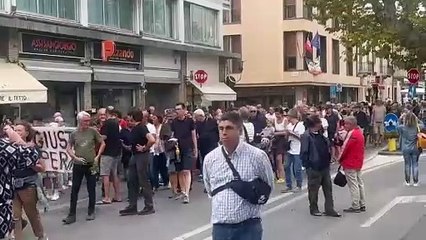 Omicidio di Viareggio, corteo silenzioso per ricordare l'uomo travolto e ucciso dall'imprenditrice