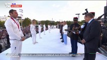 Parade des JO: les athlètes décorés des insignes de chevalier de l'Ordre National du Mérite