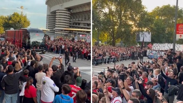 Striscioni e cori: così Curva Sud e tifosi accolgono il pullman del Milan a San Siro