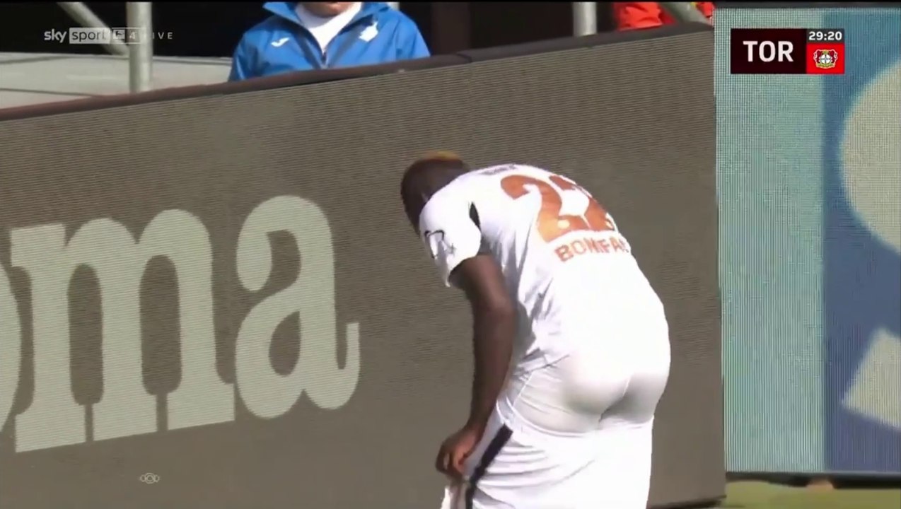 Boniface's Bold Pant Down Celebration!